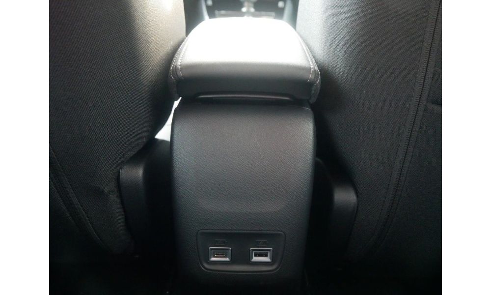 81896