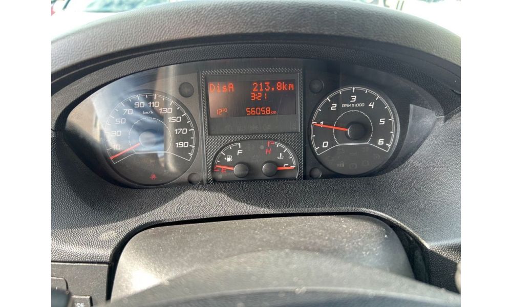 697896