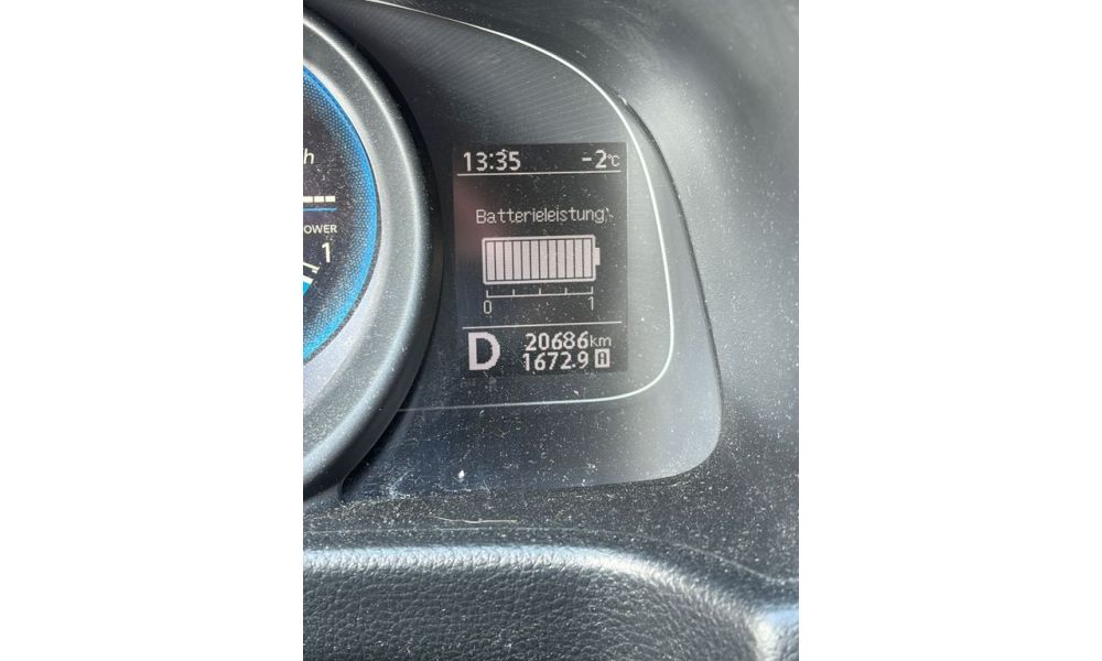 569343