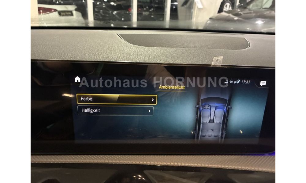868511
