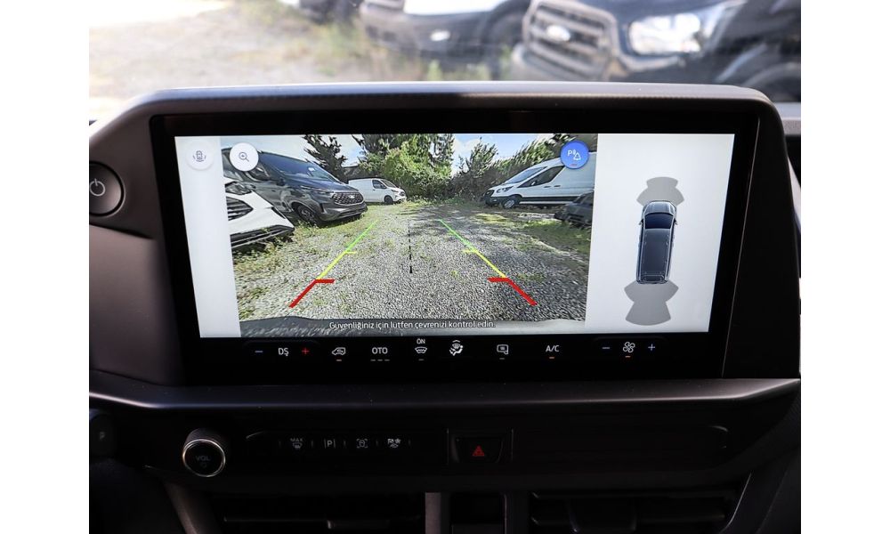 704038