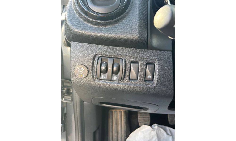 399032