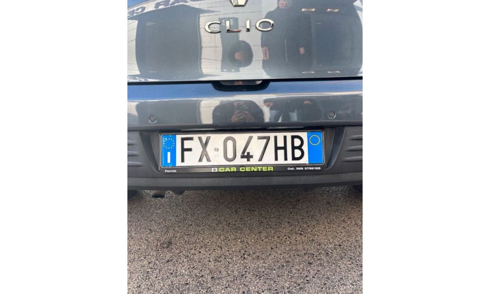 283868