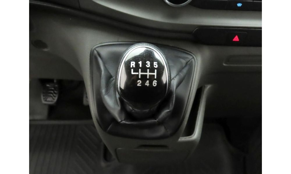 691698