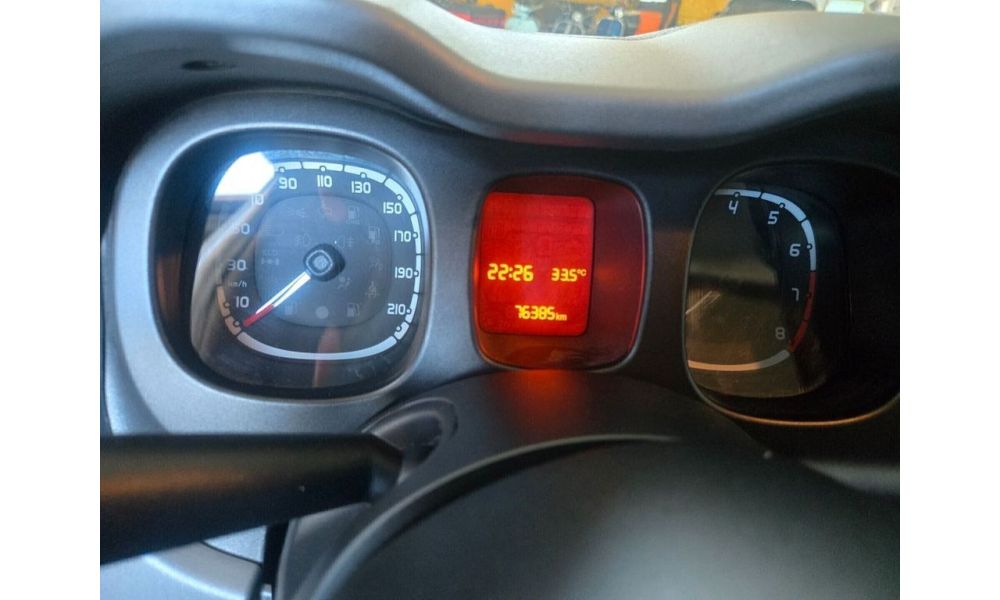 879483