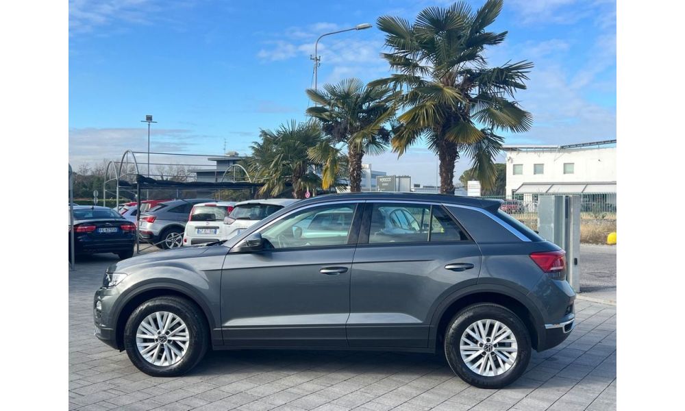 985673