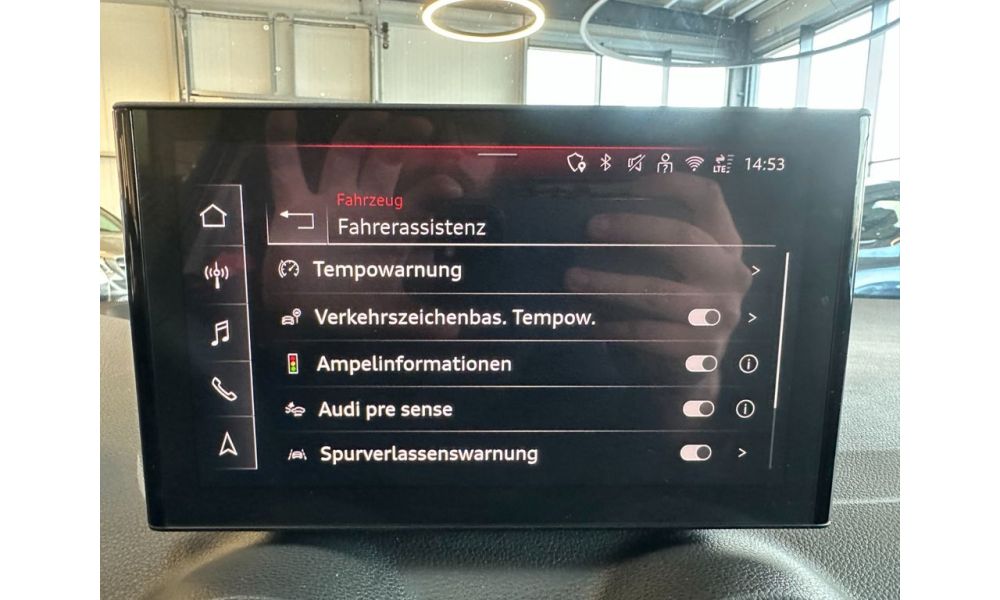 973568