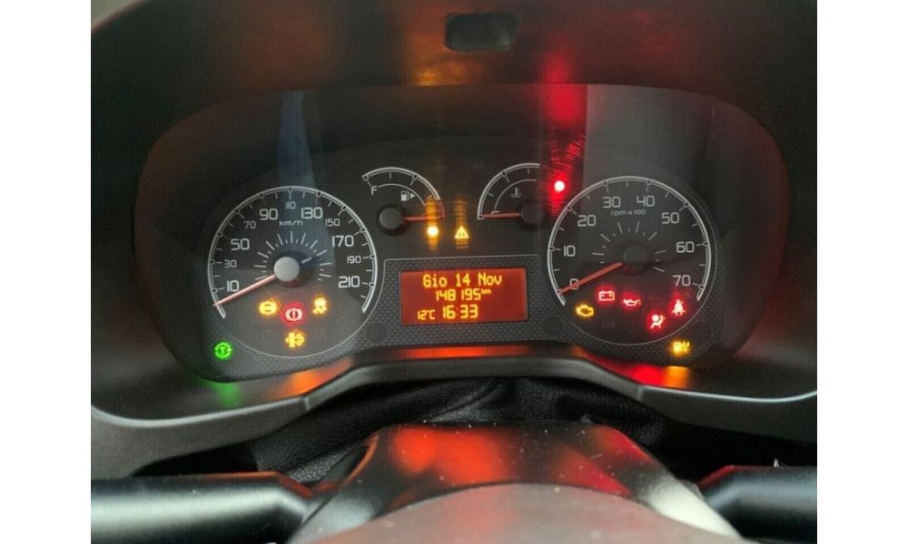 368274