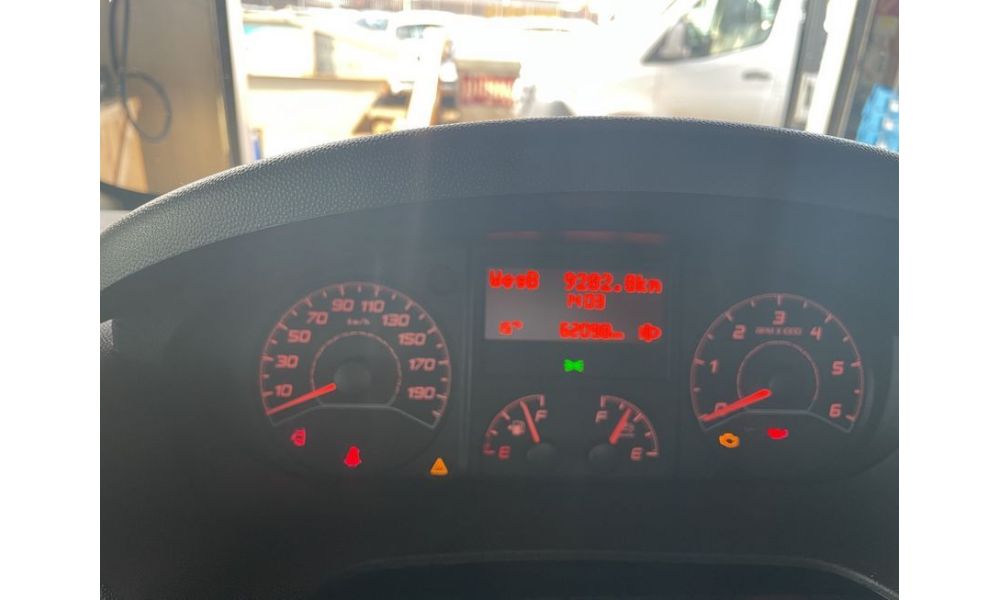 372665