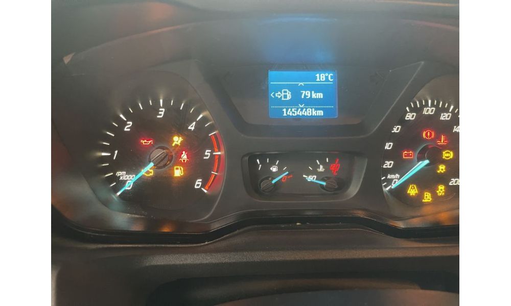494235