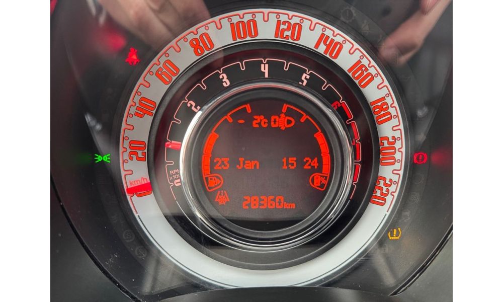 956733