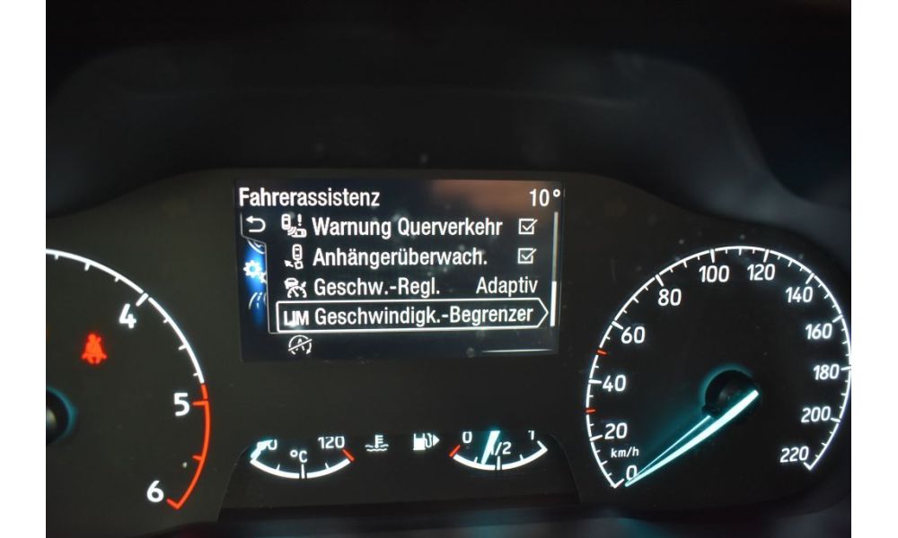 915467