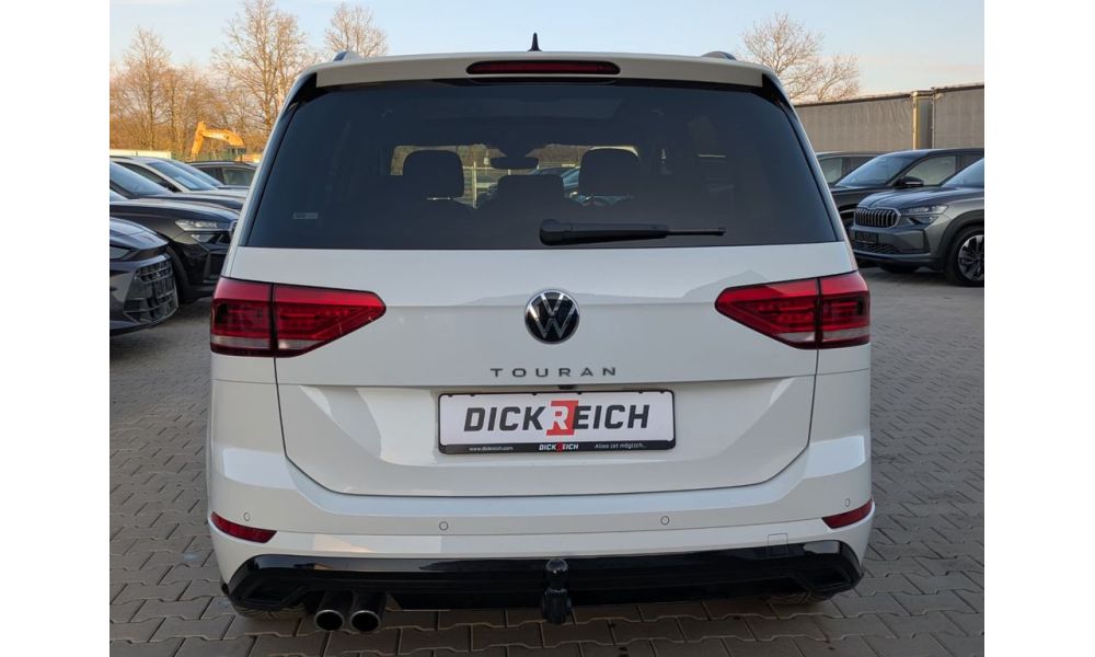 798877