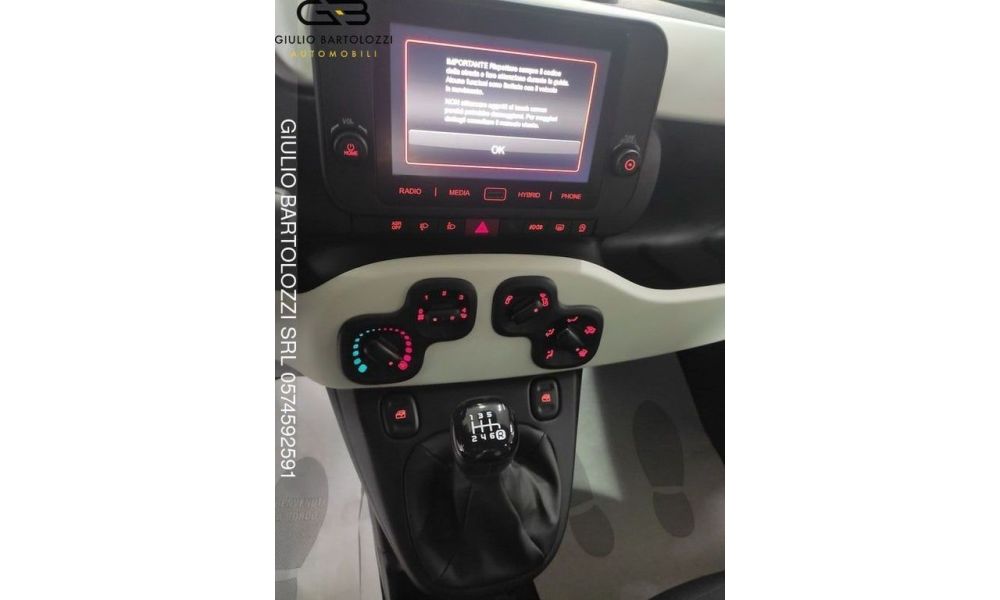 911142