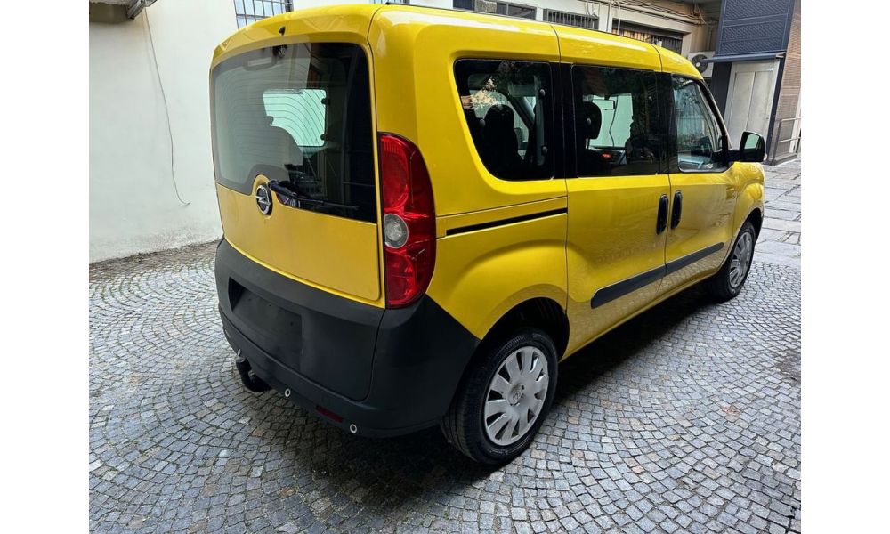 158744