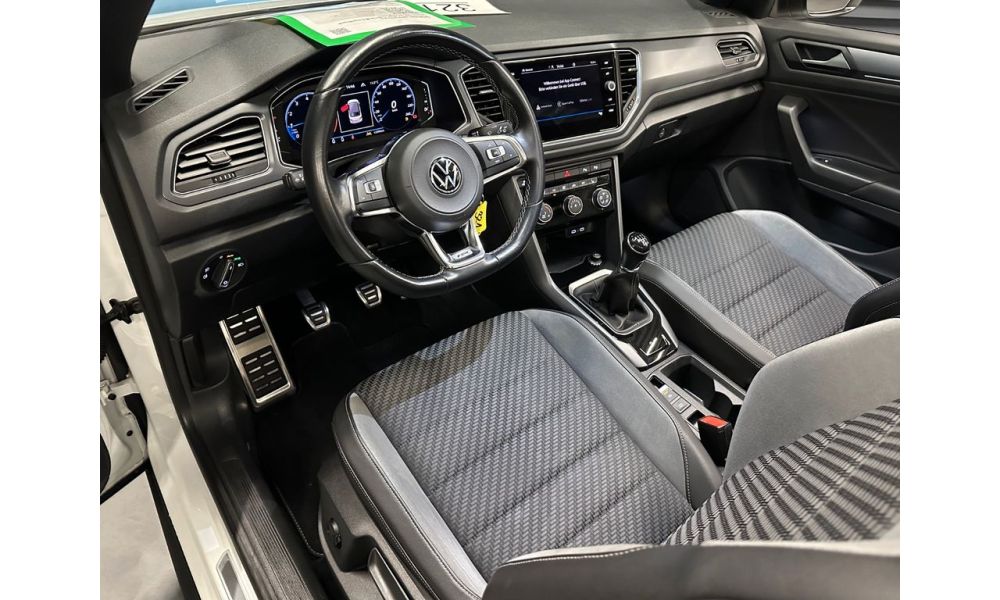 922739