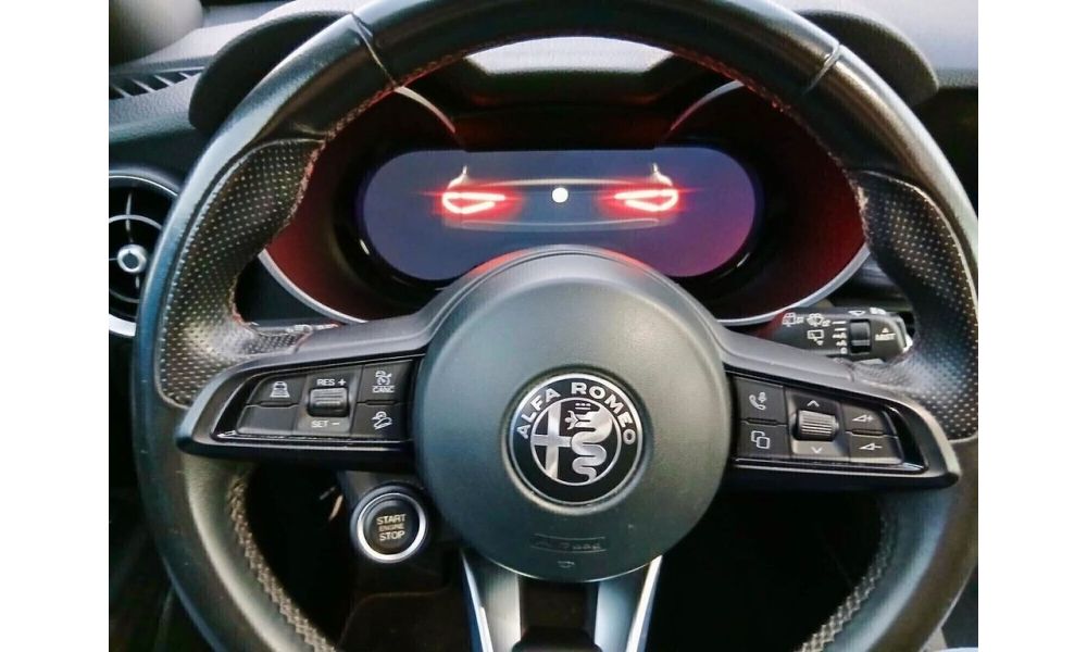 872762