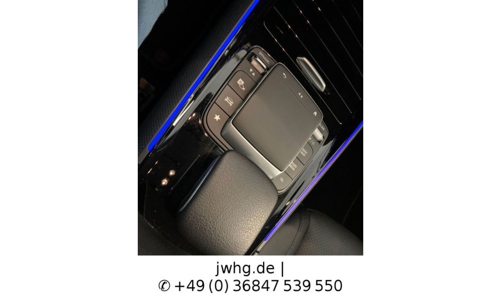 938562