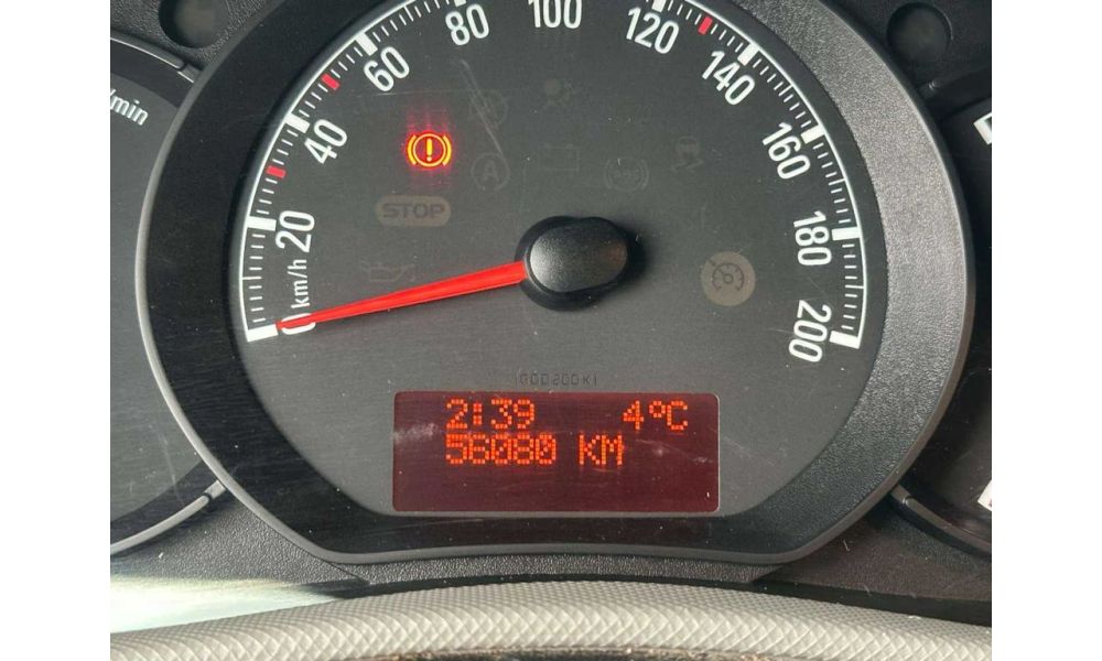 836558