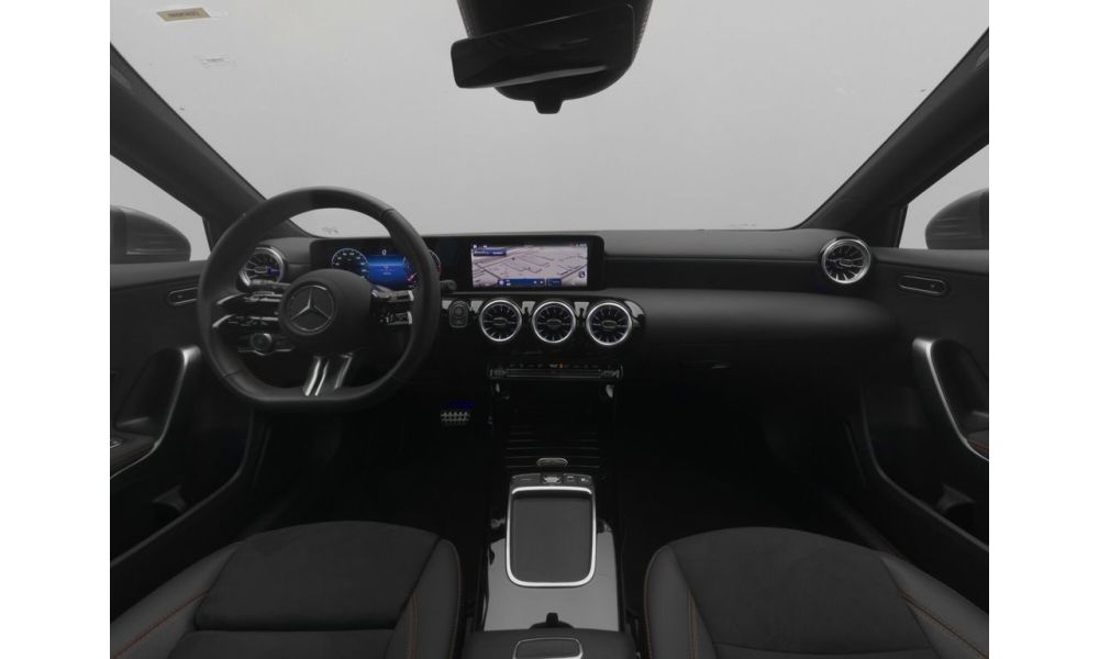 687045