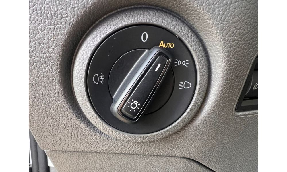 67733