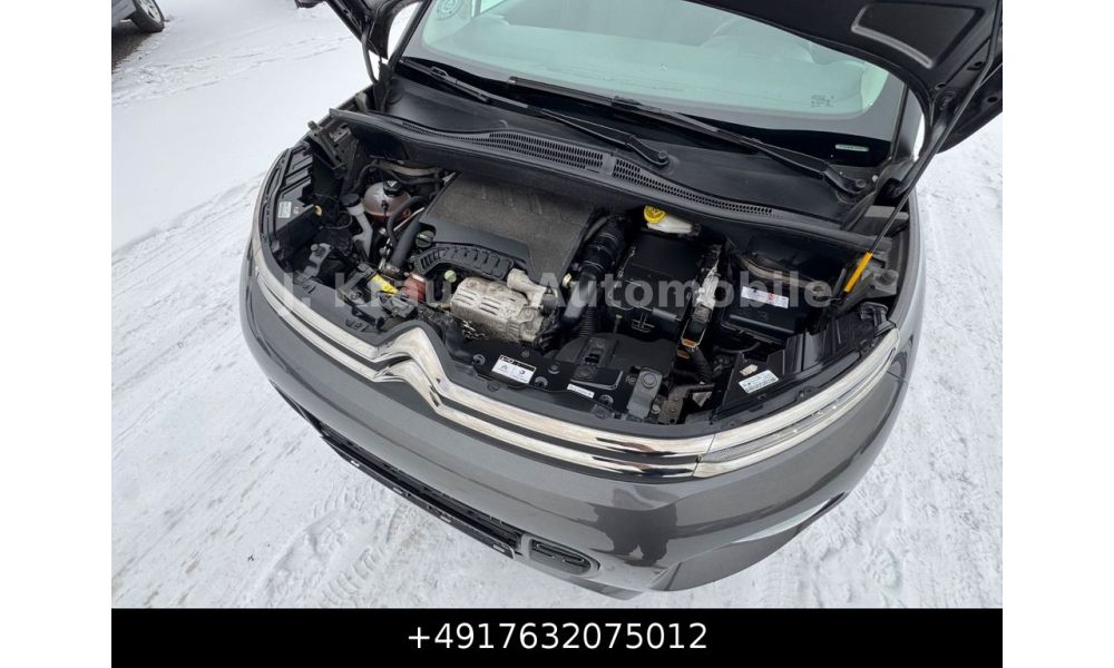 30608