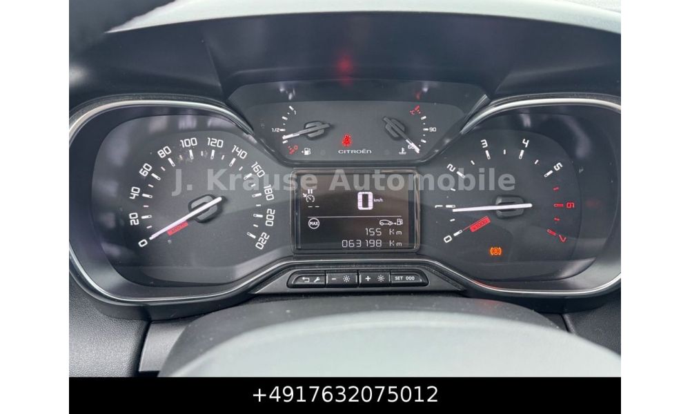566439