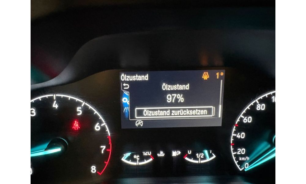 89853