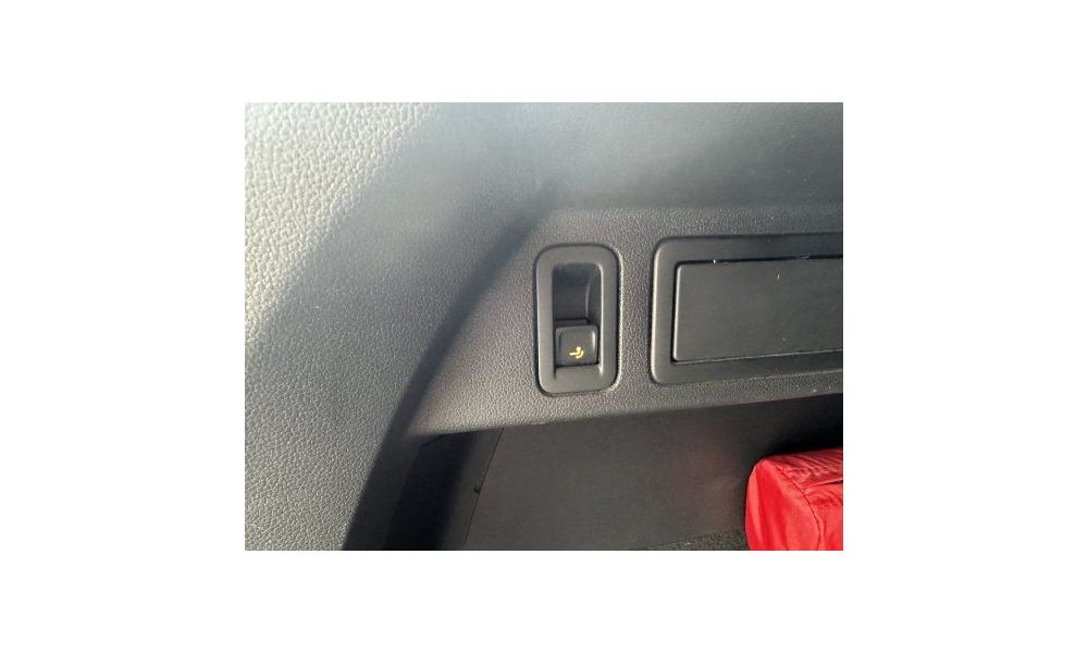 133833