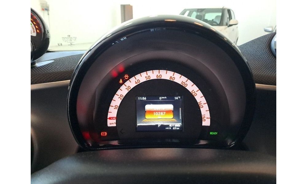 256873