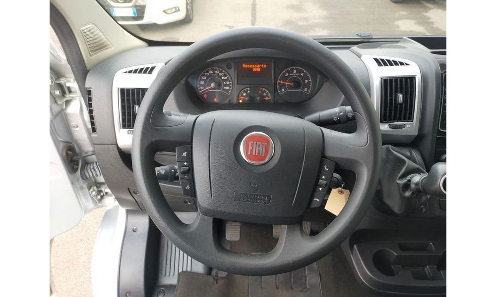 399435