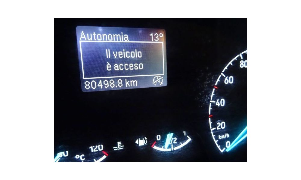 667883
