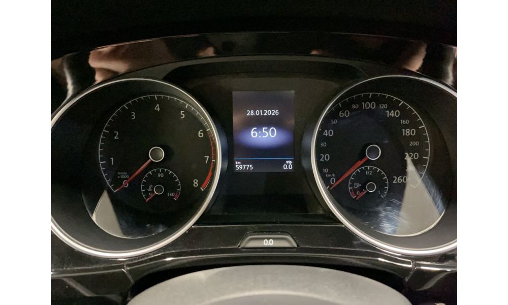823123