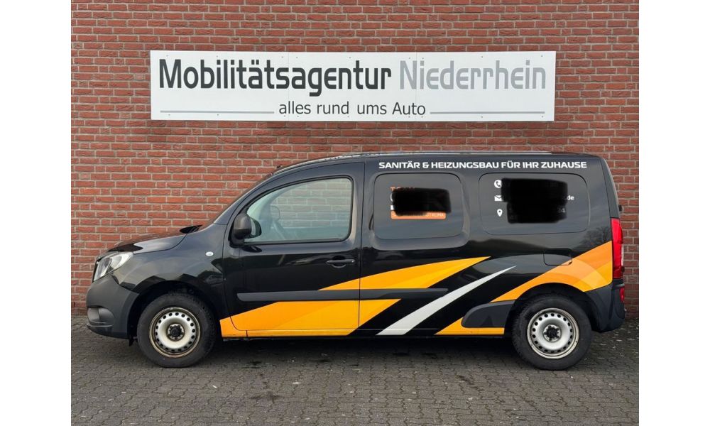 636714
