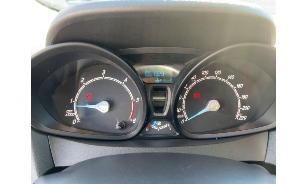 872122