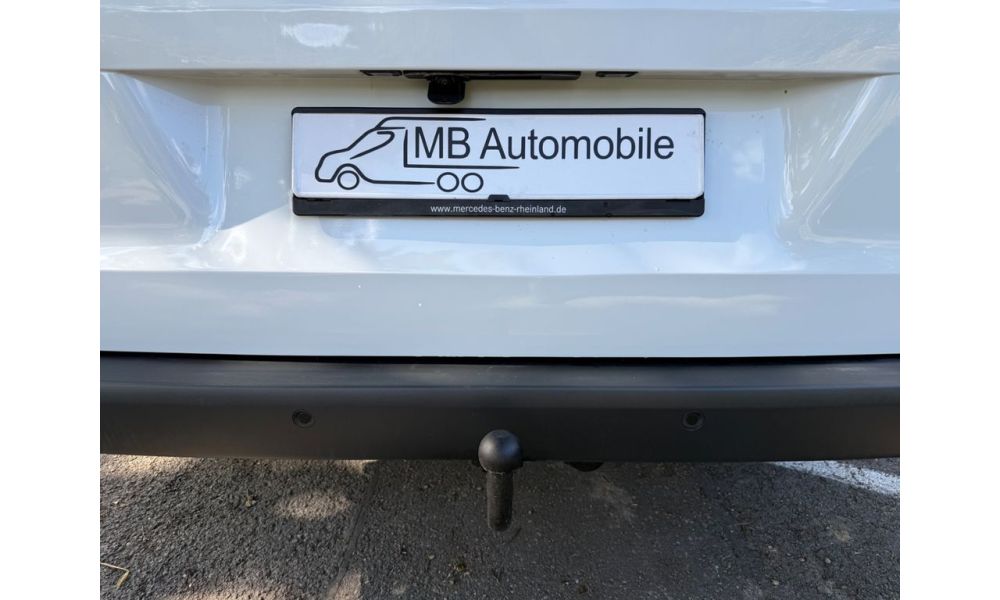 47017