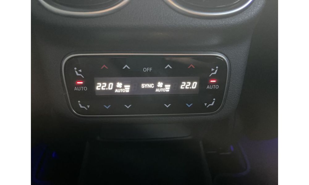 243773