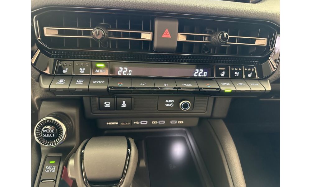 98684