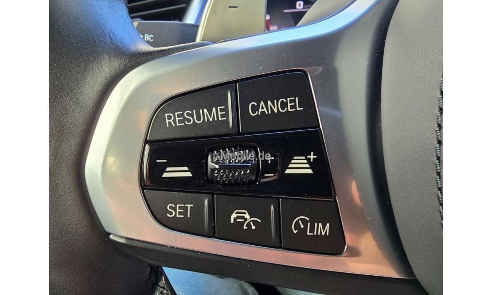 833690