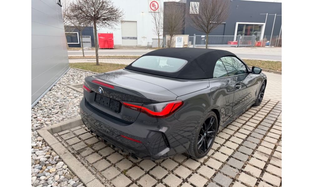 944818