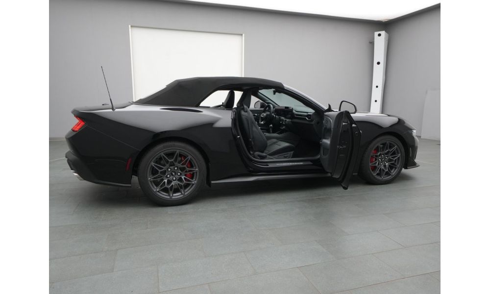 912205