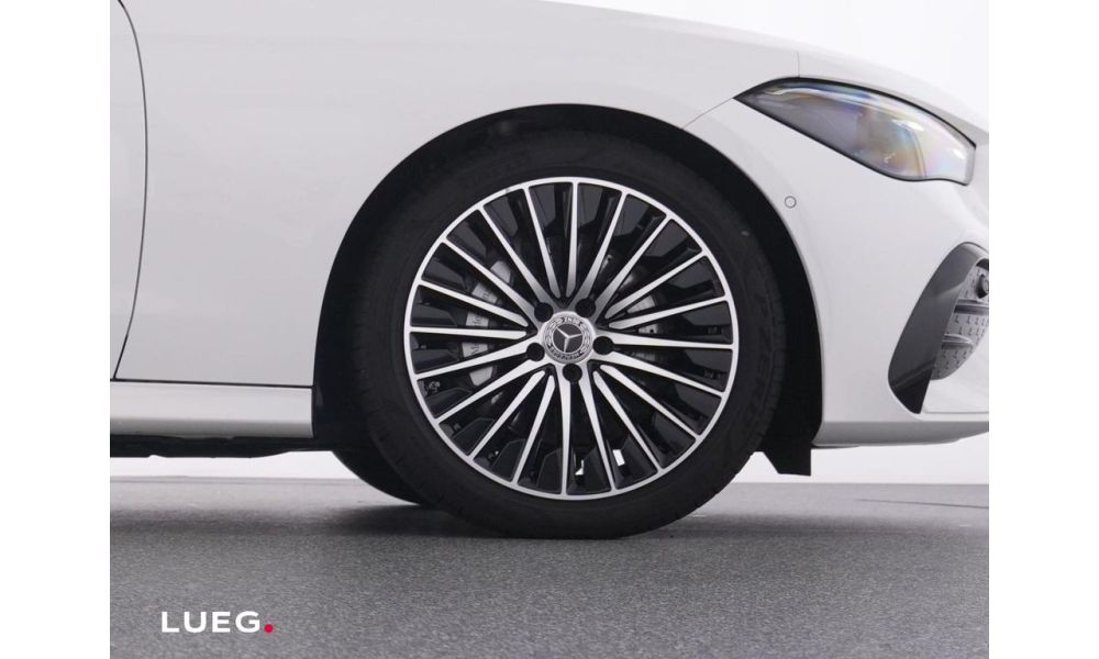 915876