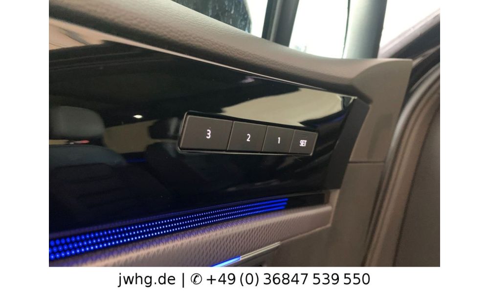 300621