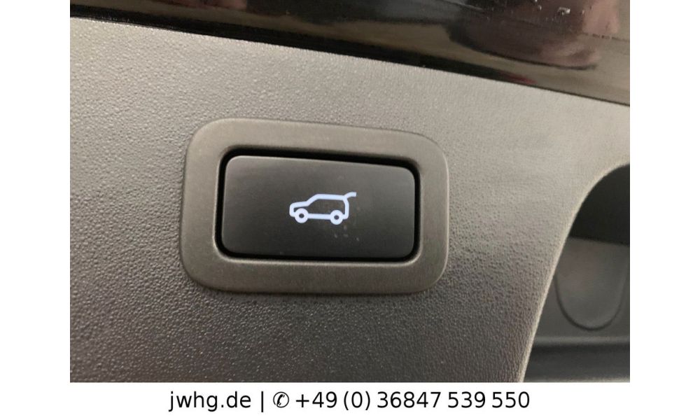 945989