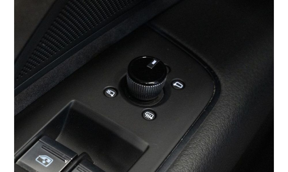 596652