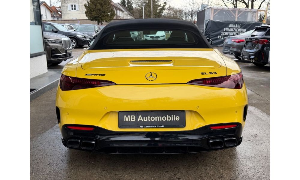 913735