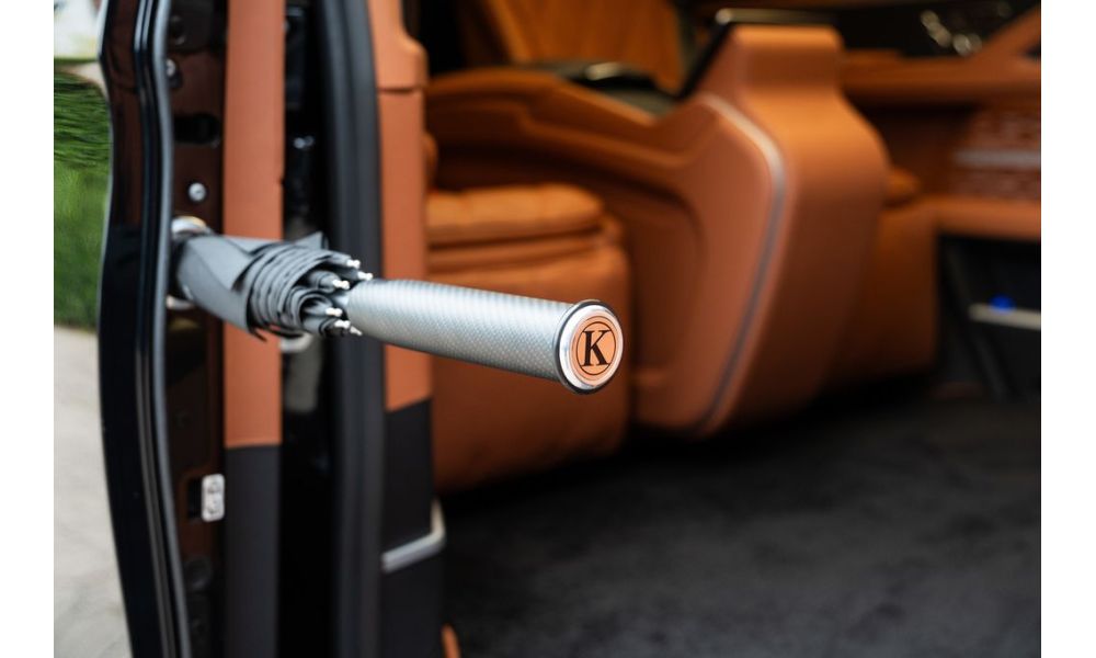 298650