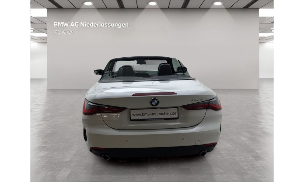 648704