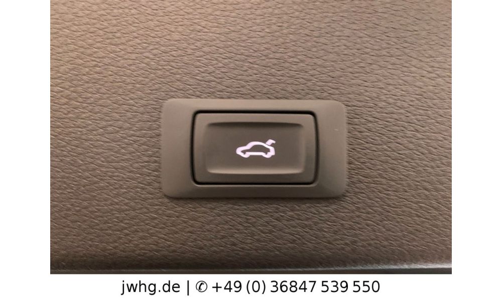 860367