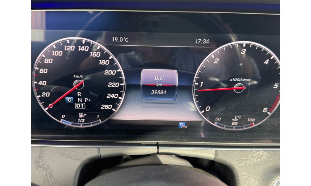 678769